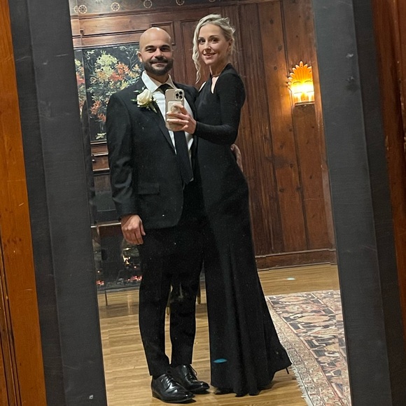 Black Betsy and Adam Black Single One Sleeve Full Length Long Evening Gown Dress - Picture 7 of 7